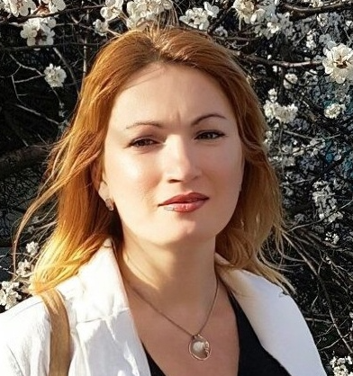 Алина Углицкая